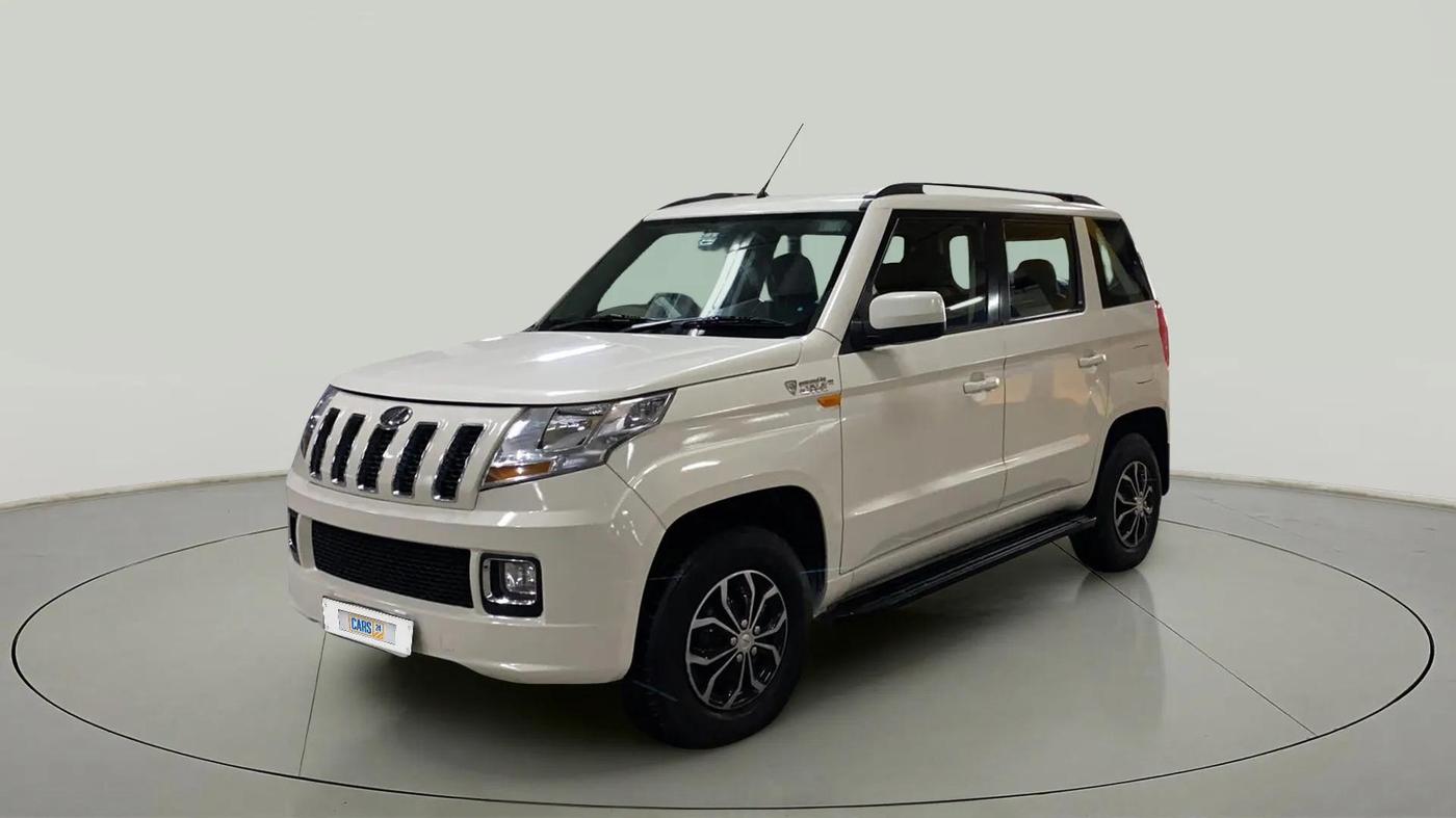 2016 Mahindra TUV300 T8, Diesel, Manual, 45,428 km, Left Front Diagonal