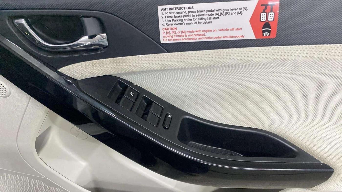 2023 Tata NEXON XZA PLUS SUNROOF PETROL, Petrol, Automatic, 10,637 km, Driver Side Door Panels Control