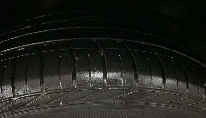 2023 Tata NEXON XZA PLUS SUNROOF PETROL, Petrol, Automatic, 10,637 km, Left Front Tyre Tread