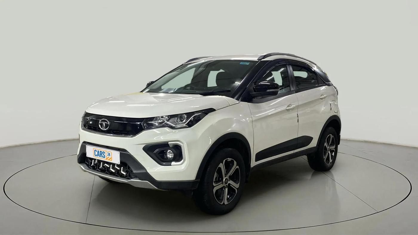 2023 Tata NEXON XZA PLUS SUNROOF PETROL, Petrol, Automatic, 10,637 km, Left Front Diagonal