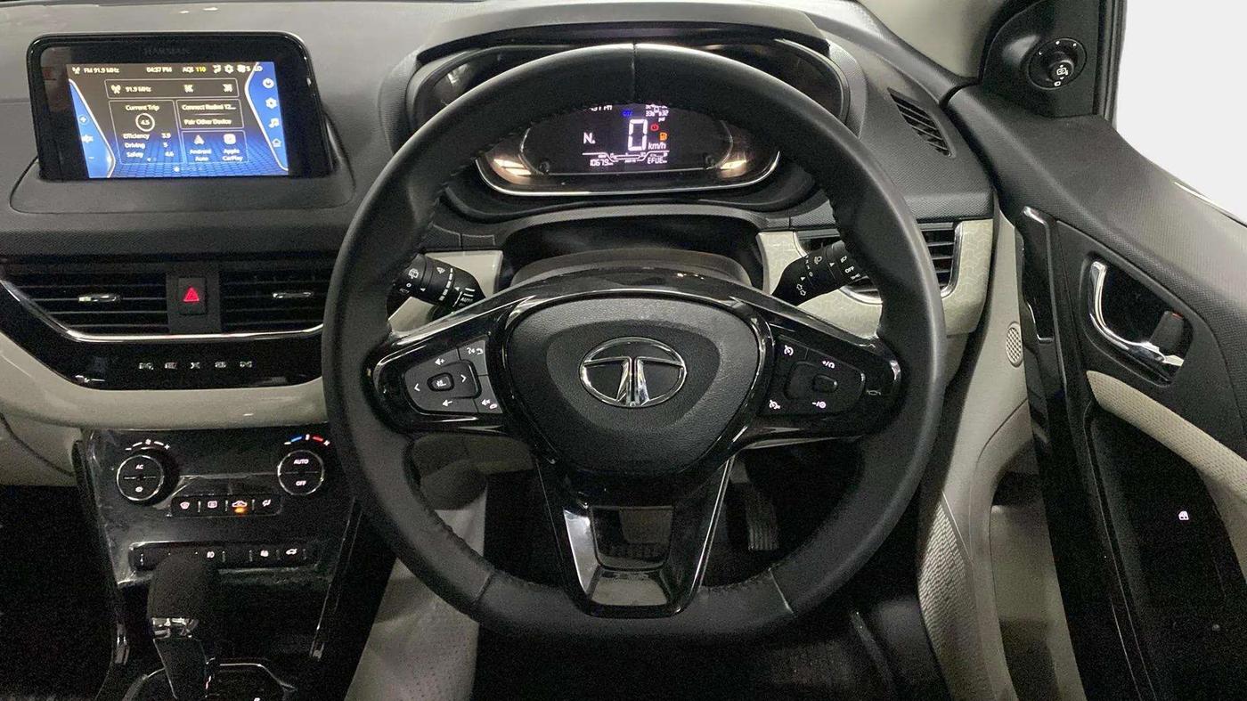 2023 Tata NEXON XZA PLUS SUNROOF PETROL, Petrol, Automatic, 10,637 km, Steering Wheel Close Up