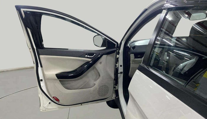 2023 Tata NEXON XZA PLUS SUNROOF PETROL, Petrol, Automatic, 10,637 km, LHS Front Door
