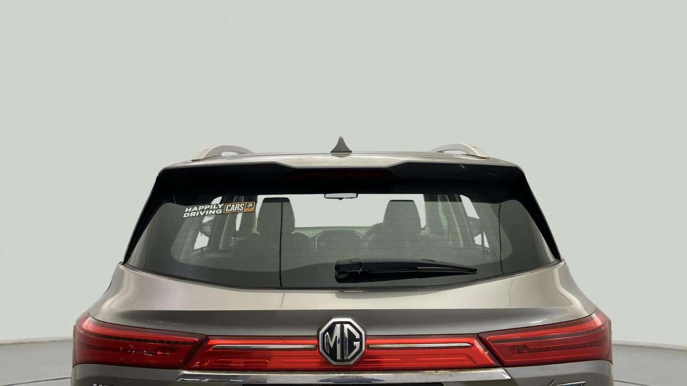 2020 MG HECTOR SMART HYBRID 1.5 PETROL, Petrol, Manual, 67,641 km, Rear Windshield