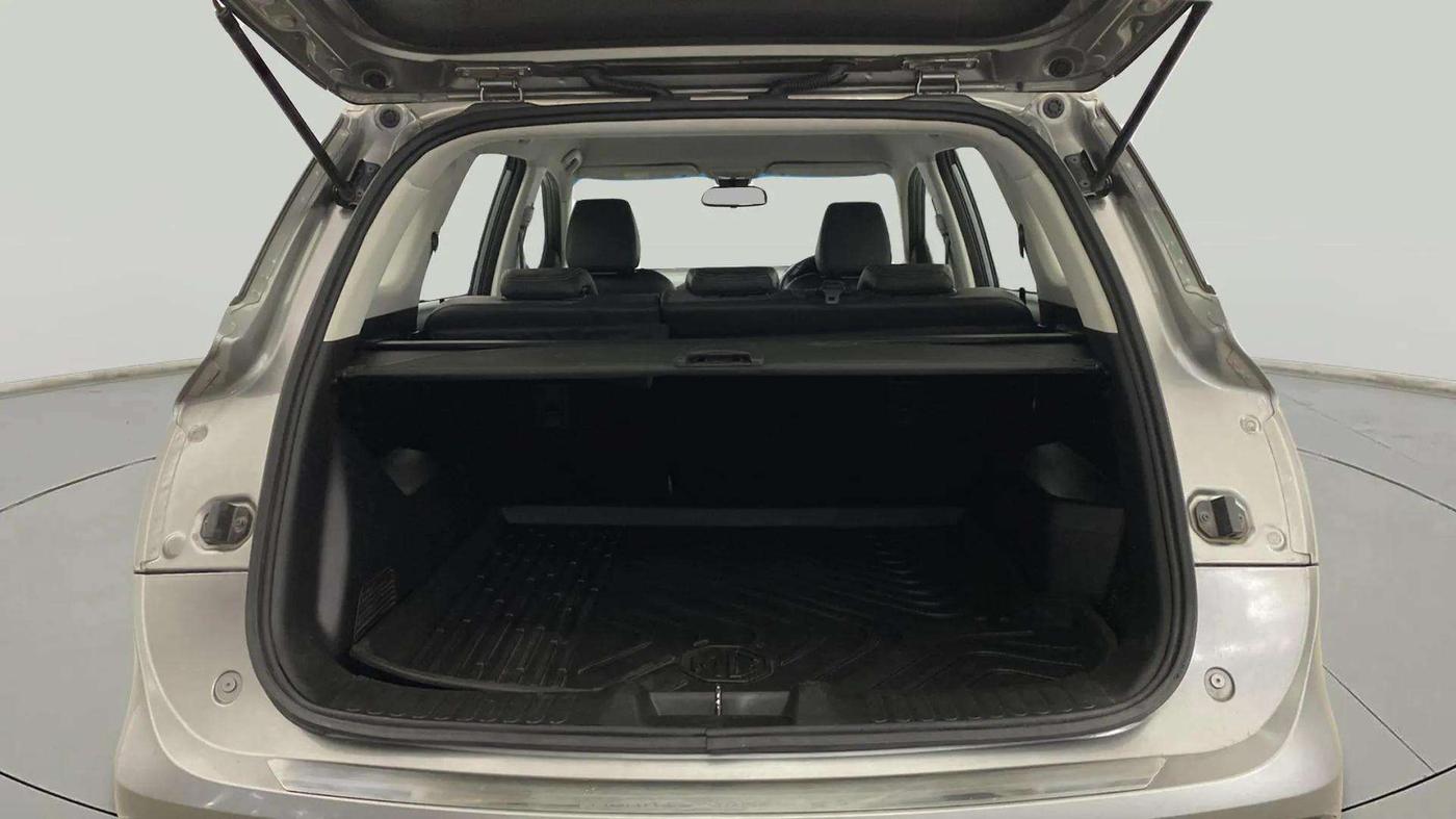 2020 MG HECTOR SMART HYBRID 1.5 PETROL, Petrol, Manual, 67,641 km, Boot Inside