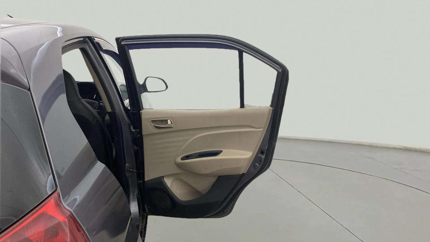 2019 Hyundai NEW SANTRO SPORTZ CNG, CNG, Manual, 86,955 km, RHS Rear Door