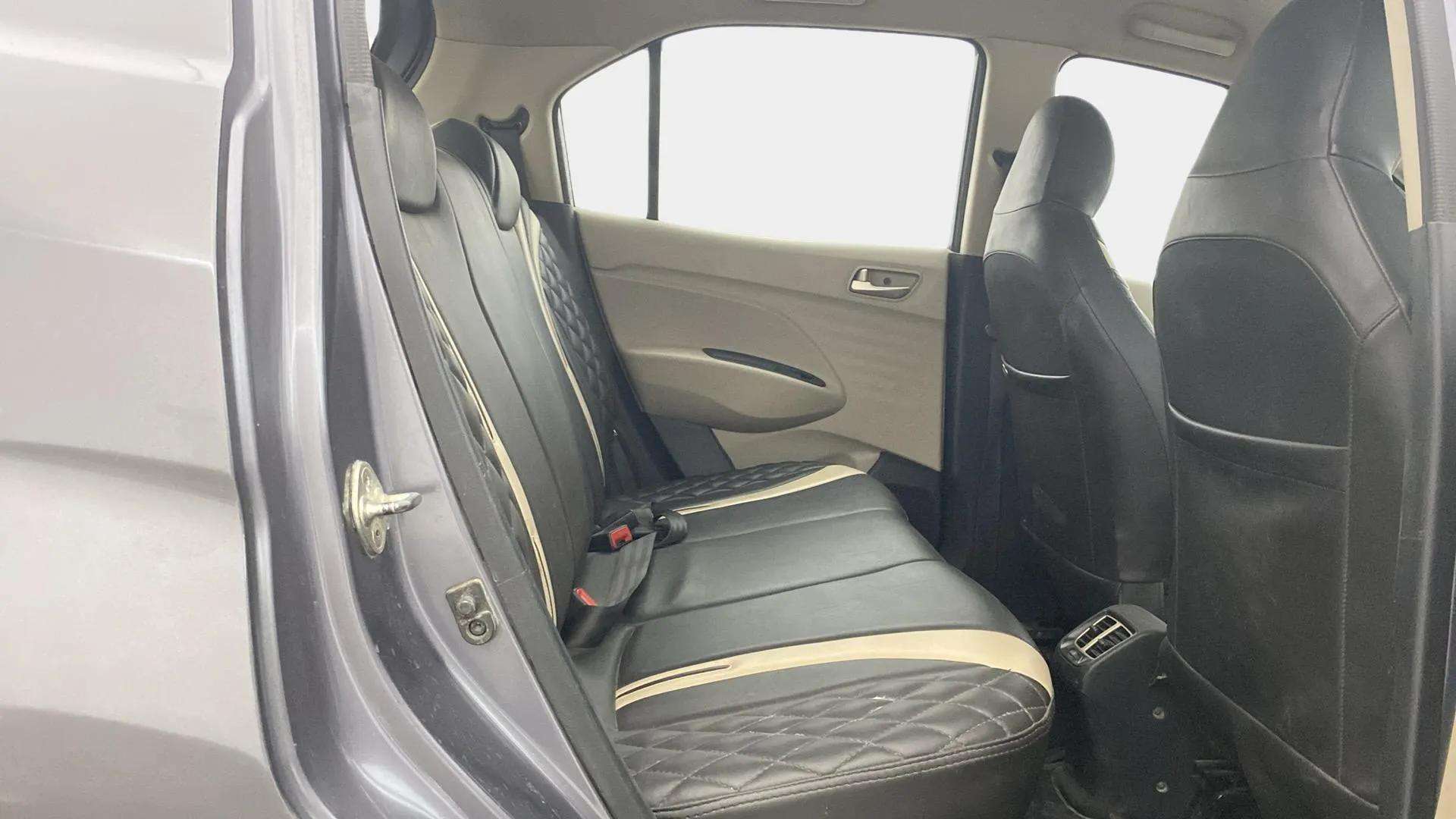 Rear-Cabin-View