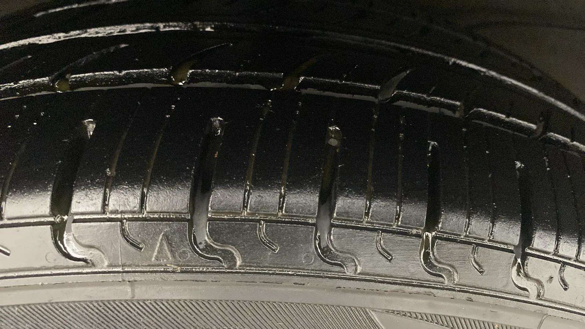 LHS-Front-Tyre-Tread-20