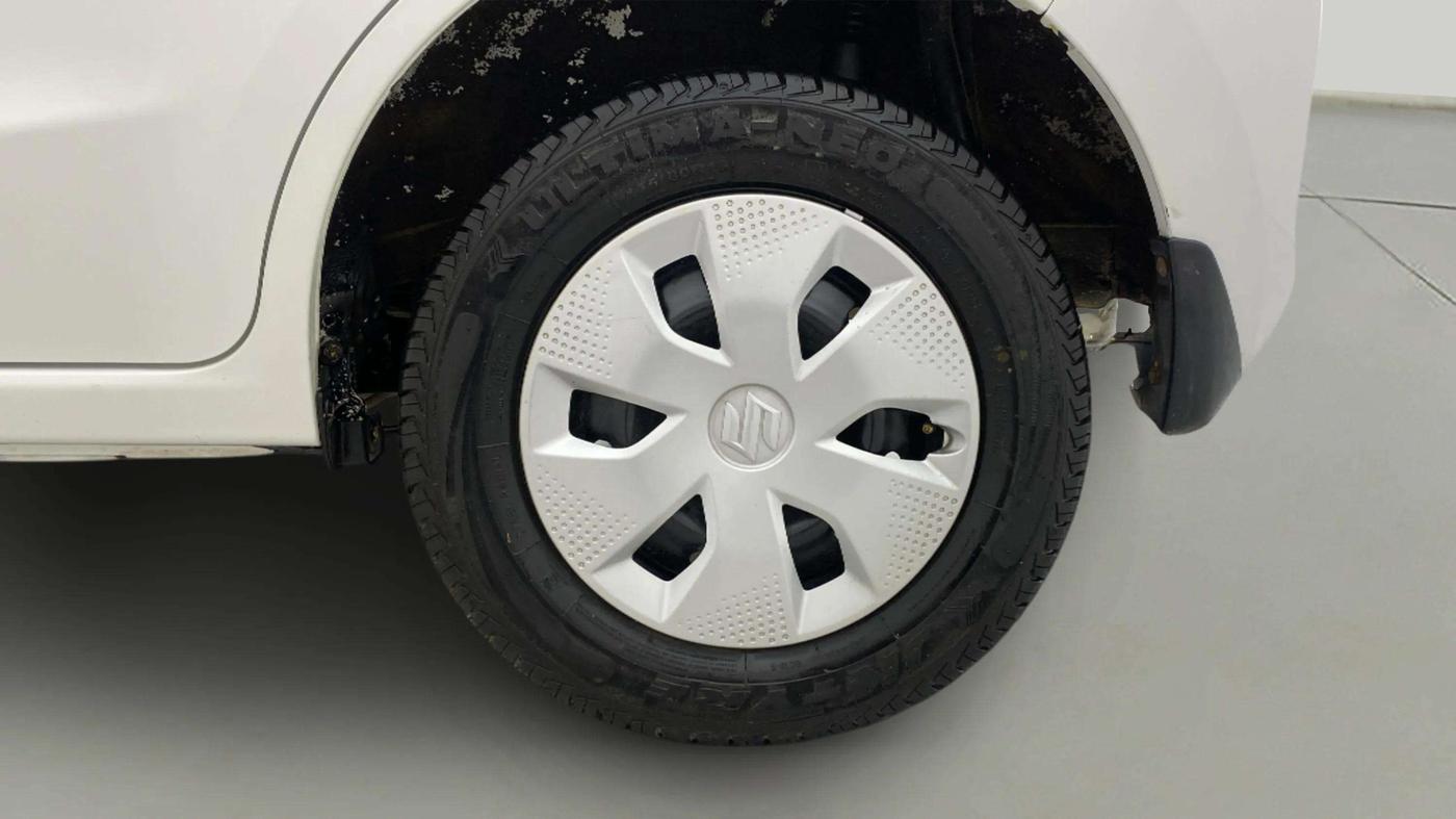 2024 Maruti Alto K10 VXI AMT, CNG, Automatic, 13,238 km, Left Rear Wheel