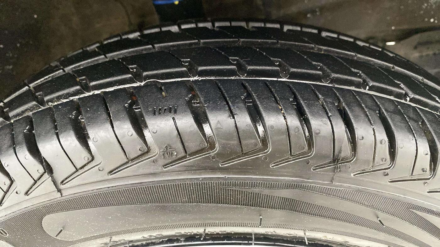 2024 Maruti Alto K10 VXI AMT, CNG, Automatic, 13,238 km, Right Front Tyre Tread