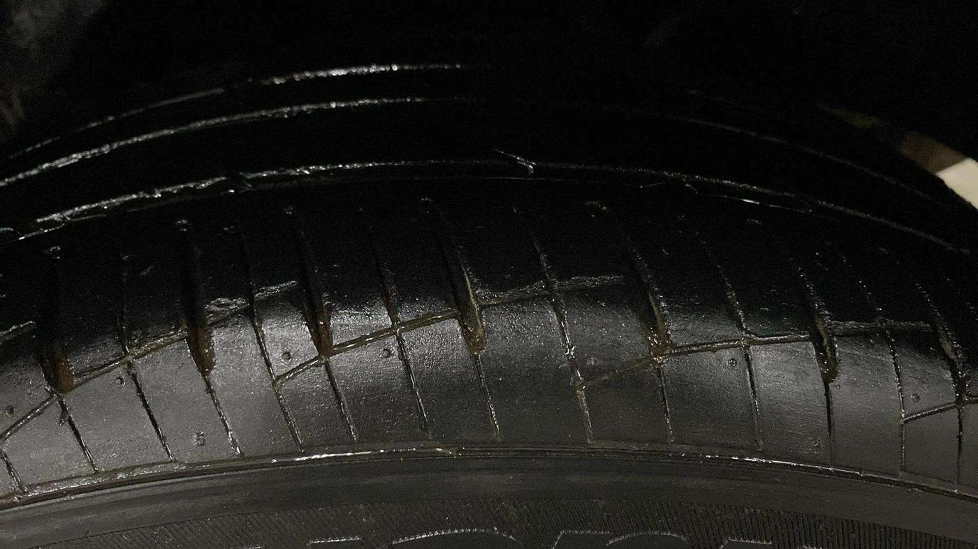 2019 Hyundai Creta SX AT 1.6 PETROL, Petrol, Automatic, 31,212 km, Right Front Tyre Tread