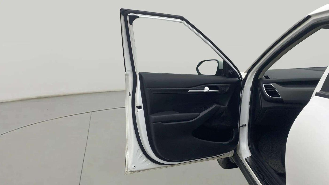 2022 KIA SELTOS HTE 1.5 PETROL, Petrol, Manual, 28,246 km, LHS Front Door