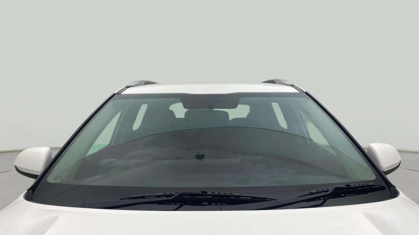 2022 KIA SELTOS HTE 1.5 PETROL, Petrol, Manual, 28,246 km, Front Windshield