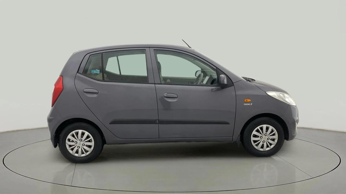 2015 Hyundai i10 SPORTZ 1.1, Petrol, Manual, 36,080 km, Right Side View