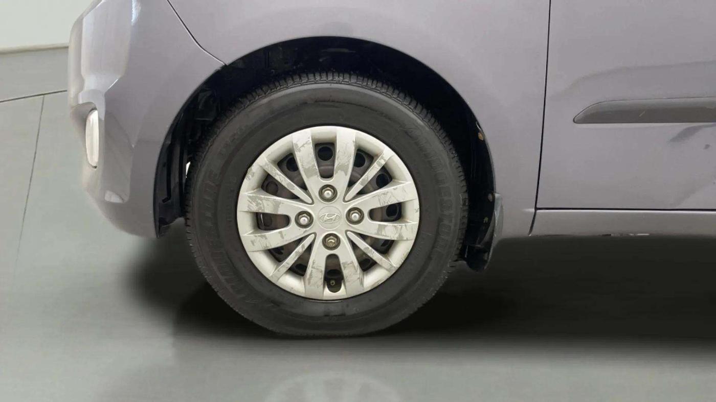 2015 Hyundai i10 SPORTZ 1.1, Petrol, Manual, 36,080 km, Left Front Wheel