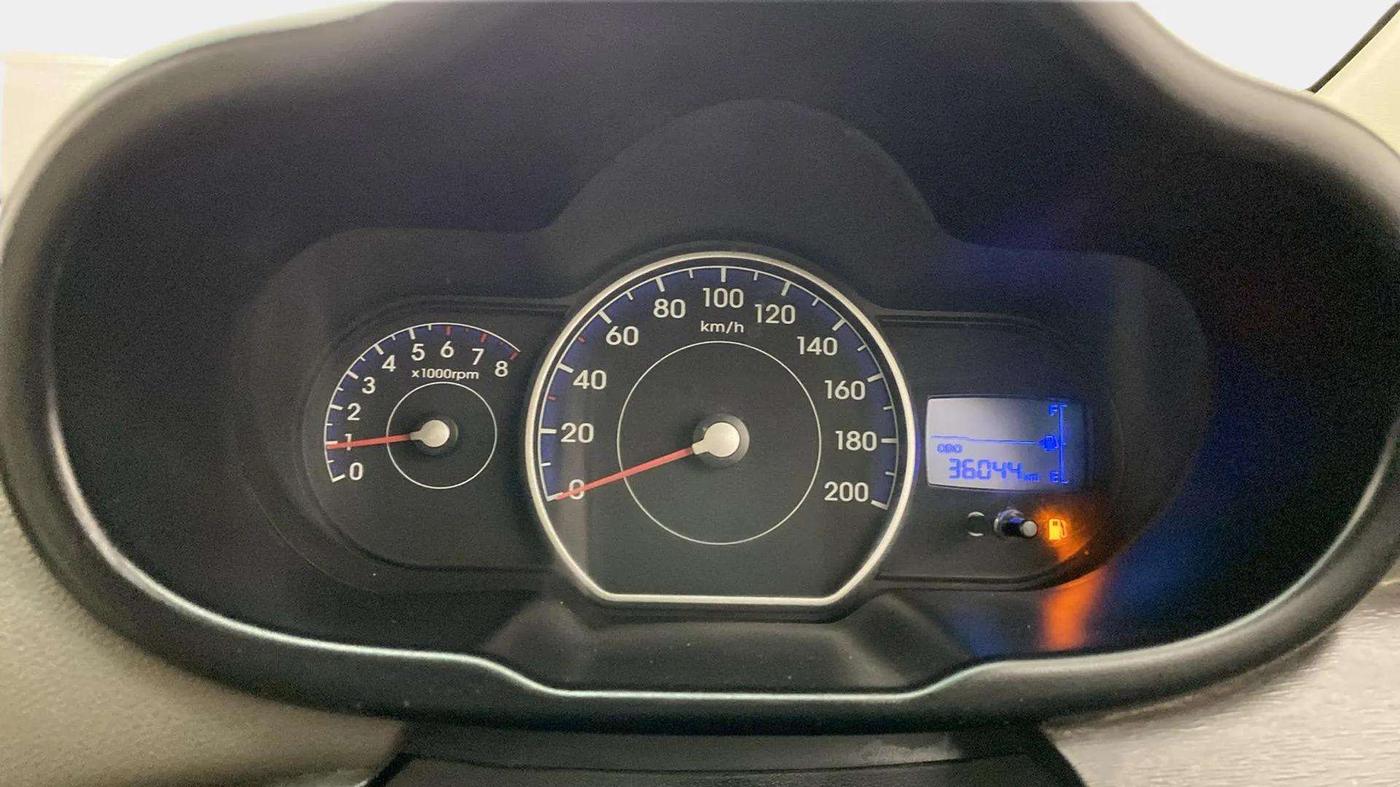 2015 Hyundai i10 SPORTZ 1.1, Petrol, Manual, 36,080 km, Odometer Image