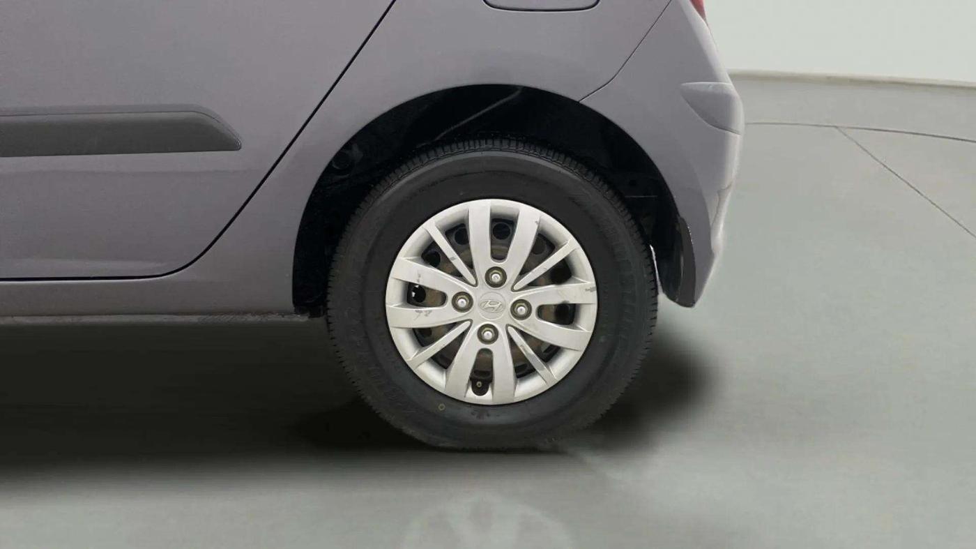2015 Hyundai i10 SPORTZ 1.1, Petrol, Manual, 36,080 km, Left Rear Wheel