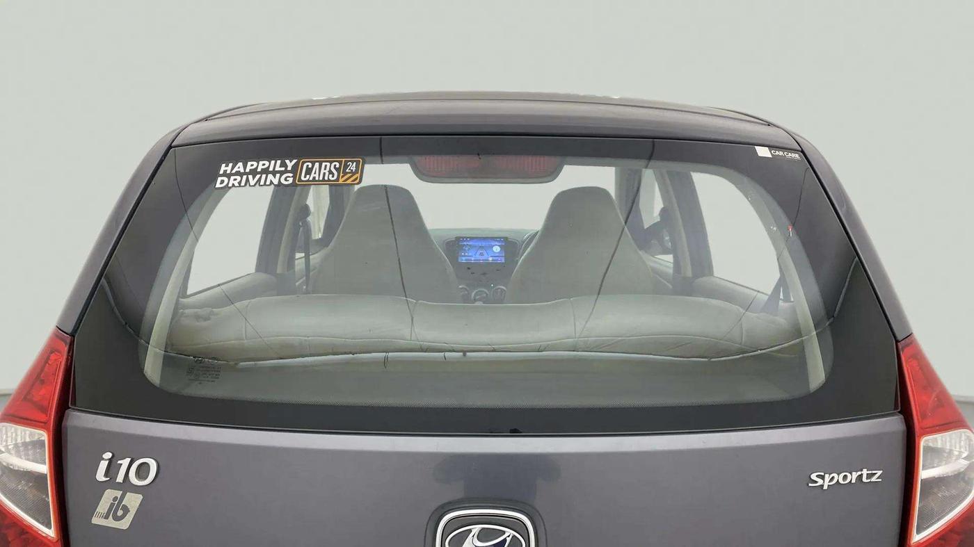 2015 Hyundai i10 SPORTZ 1.1, Petrol, Manual, 36,080 km, Rear Windshield