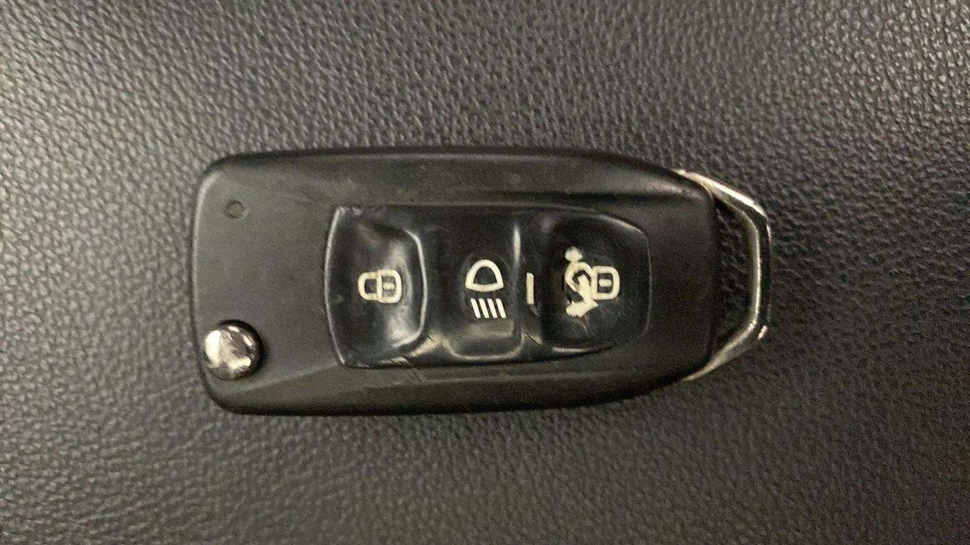 2019 Tata TIGOR XZA PLUS PETROL, Petrol, Automatic, 64,220 km, Key Close Up
