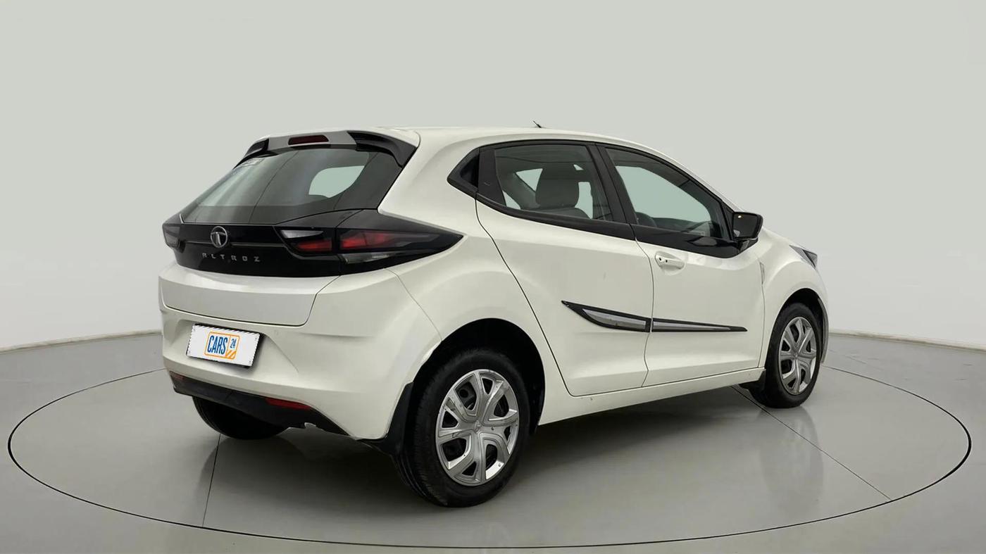 2023 Tata ALTROZ XT PETROL, Petrol, Manual, 9,659 km, Right Back Diagonal