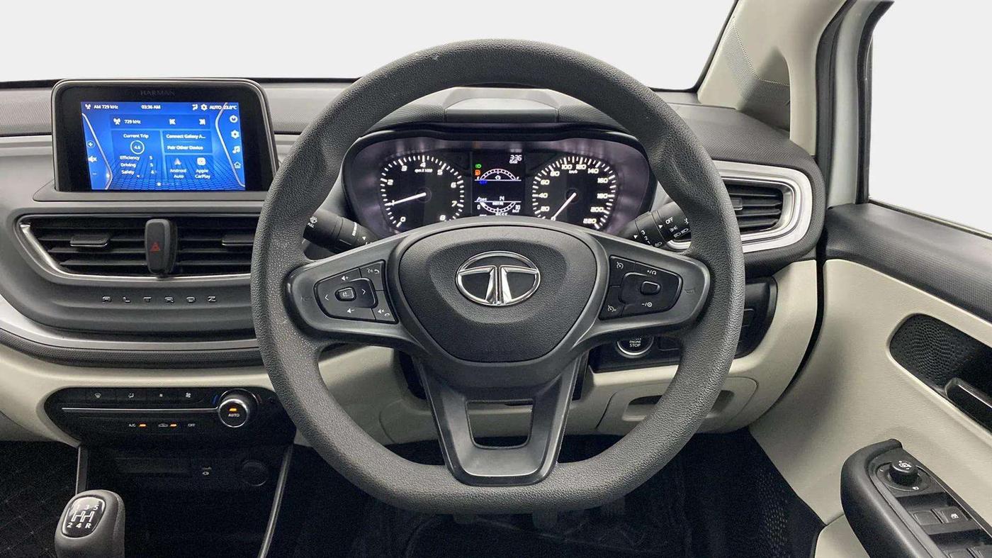 2023 Tata ALTROZ XT PETROL, Petrol, Manual, 9,659 km, Steering Wheel Close Up