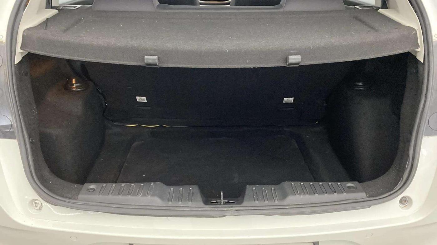 2023 Tata ALTROZ XT PETROL, Petrol, Manual, 9,659 km, Boot Inside