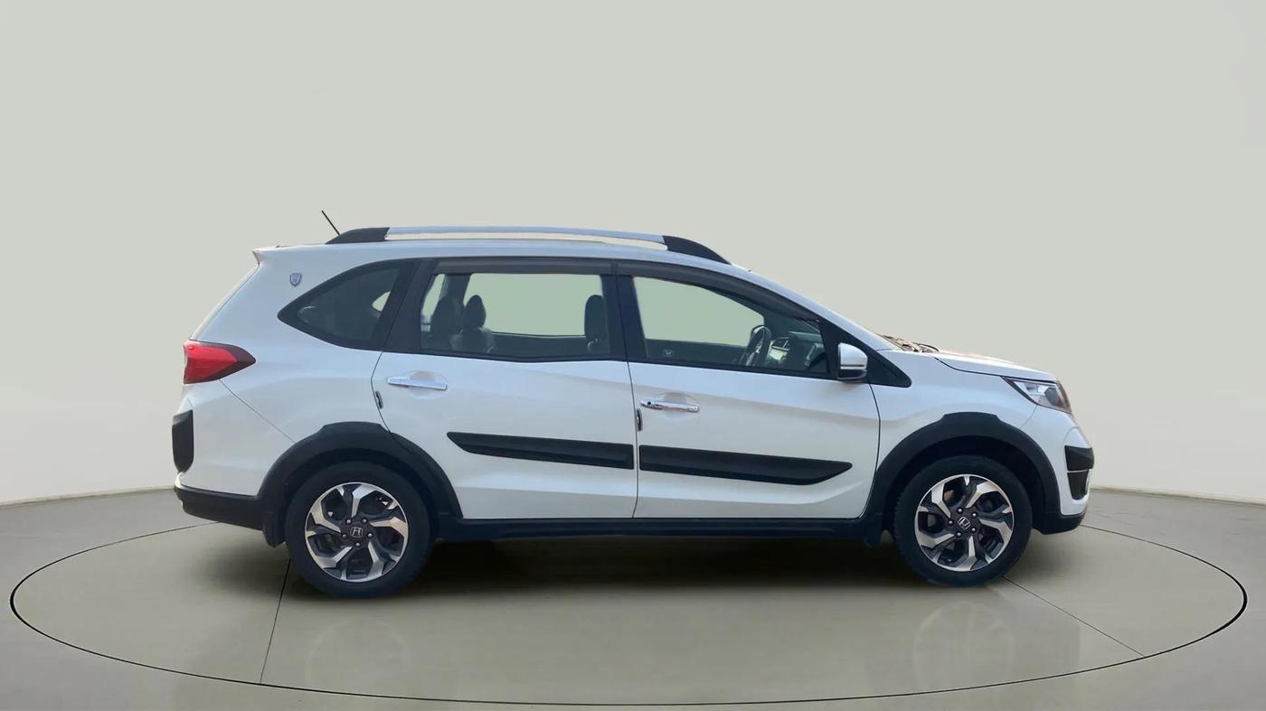 2018 Honda BR-V 1.5L I-VTEC V, Petrol, Manual, 85,344 km, Right Side View