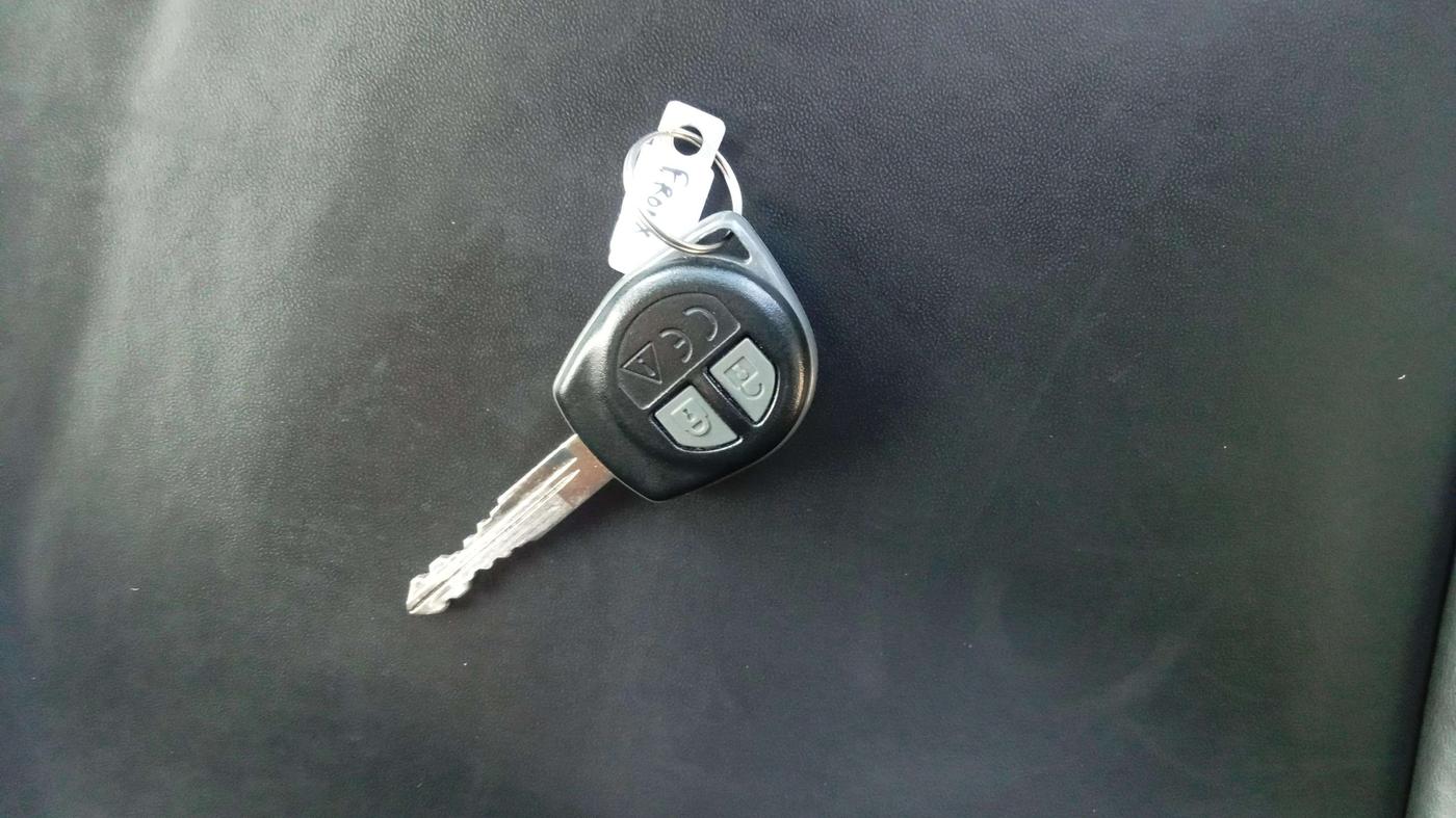 2024 Maruti FRONX DELTA PLUS 1.2L AGS, Petrol, Automatic, 8,460 km, Key Close Up