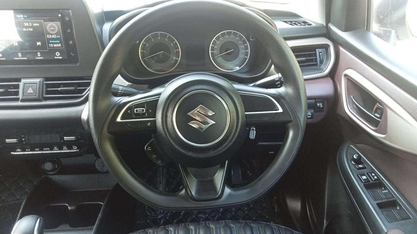 2024 Maruti FRONX DELTA PLUS 1.2L AGS, Petrol, Automatic, 8,460 km, Steering Wheel Close Up