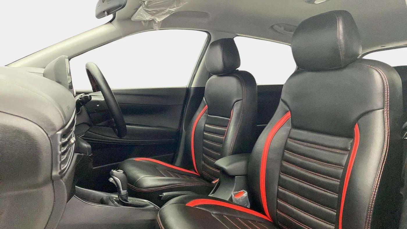 2023 Hyundai NEW I20 Sportz 1.2 IVT, Petrol, Automatic, 5,681 km, Right Side Front Door Cabin