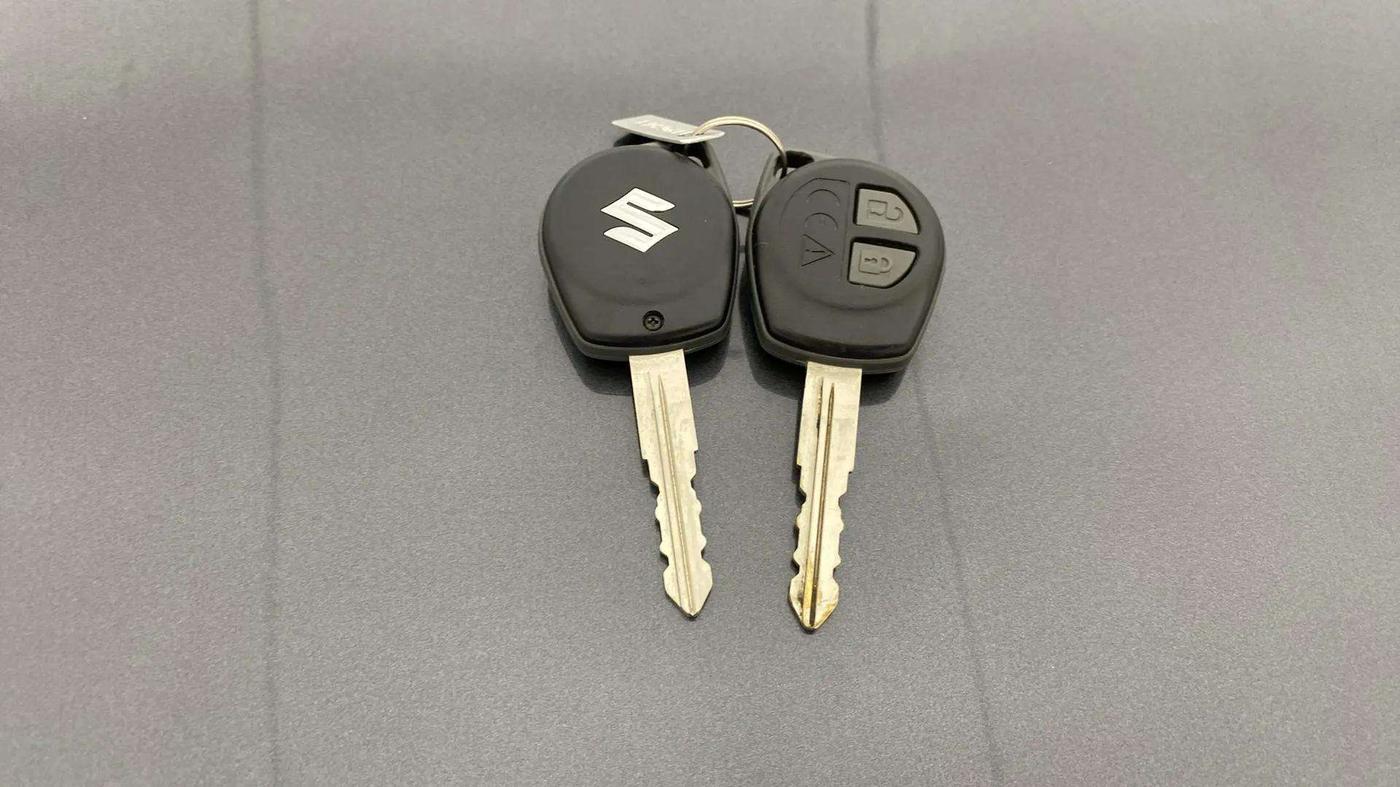 2022 Maruti Baleno SIGMA PETROL 1.2, Petrol, Manual, 24,446 km, Key Close Up