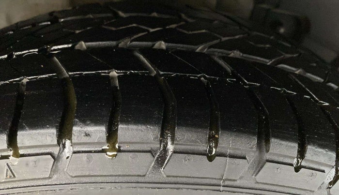 2017 Tata TIGOR XT PETROL, Petrol, Manual, 45,469 km, Left Front Tyre Tread