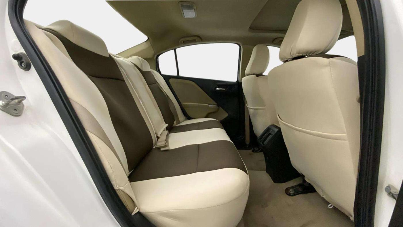 2016 Honda City 1.5L I-VTEC VX CVT, Petrol, Automatic, 99,774 km, Right Side Rear Door Cabin
