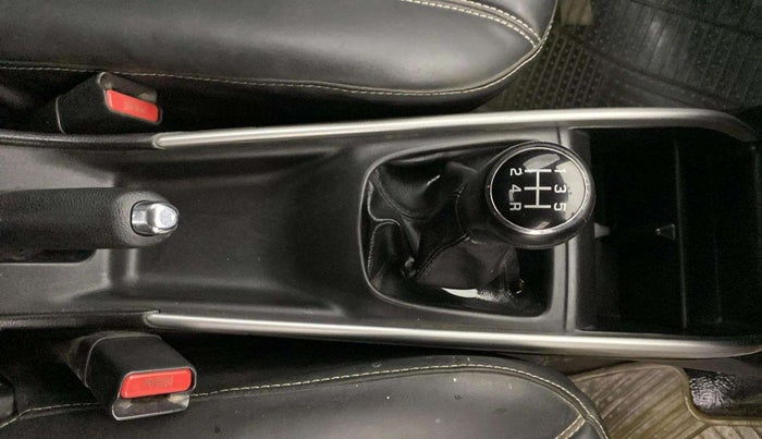 2017 Maruti Baleno DELTA DIESEL 1.3, Diesel, Manual, 63,373 km, Gear Lever