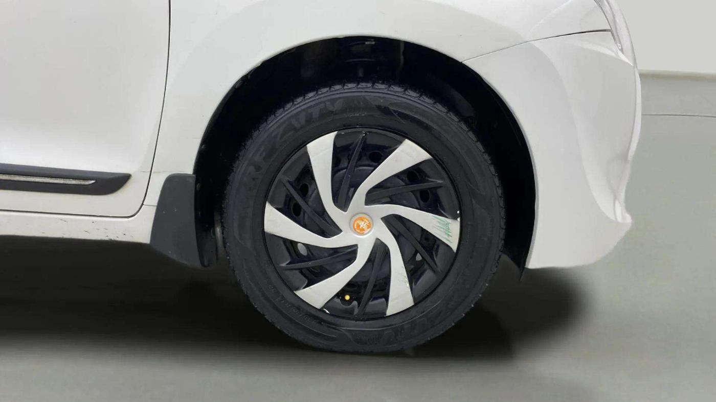 2017 Maruti Baleno DELTA DIESEL 1.3, Diesel, Manual, 63,373 km, Right Front Wheel