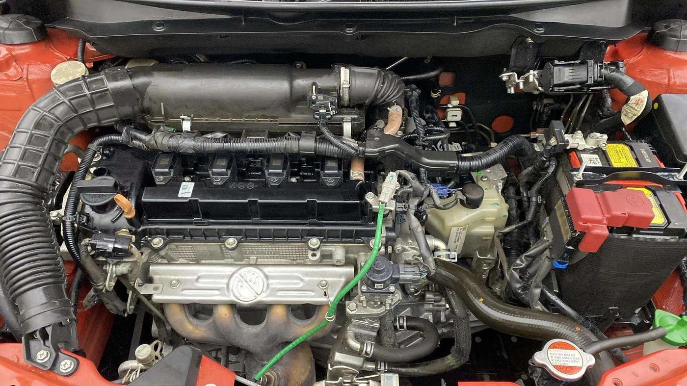 2023 Maruti Swift ZXI PLUS AMT DUAL TONE, Petrol, Automatic, 15,065 km, Engine View