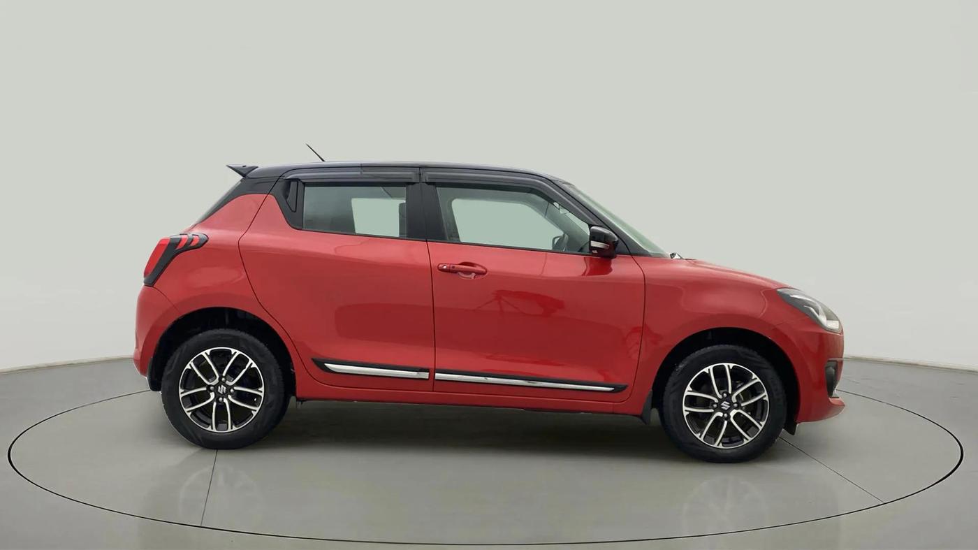 2023 Maruti Swift ZXI PLUS AMT DUAL TONE, Petrol, Automatic, 15,065 km, Right Side View