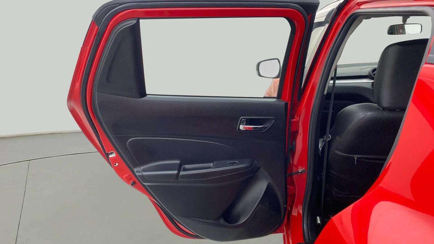 2023 Maruti Swift ZXI PLUS AMT DUAL TONE, Petrol, Automatic, 15,065 km, LHS Rear Door