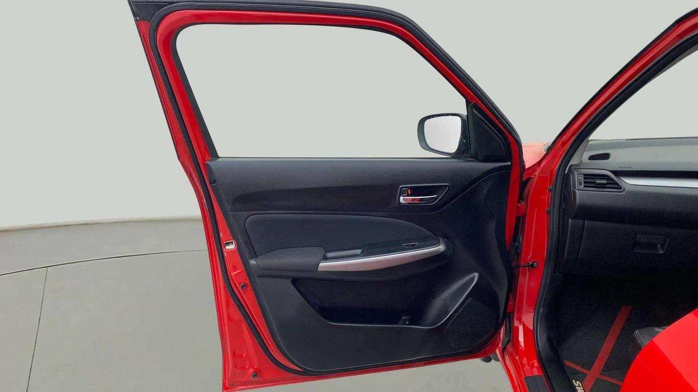 2023 Maruti Swift ZXI PLUS AMT DUAL TONE, Petrol, Automatic, 15,065 km, LHS Front Door