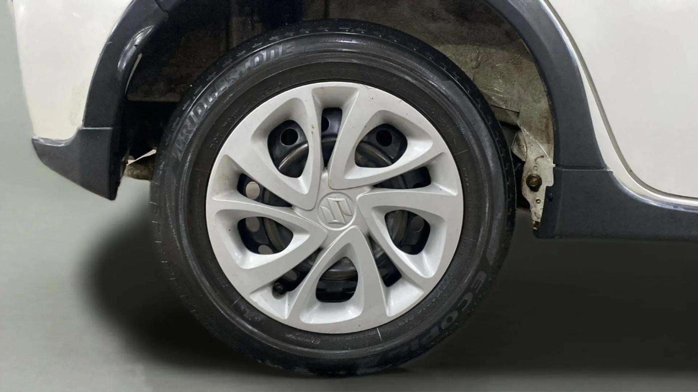 2022 Maruti Celerio VXI CNG, CNG, Manual, 64,739 km, Right Rear Wheel