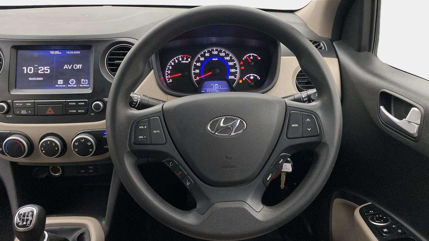 2018 Hyundai Grand i10 SPORTZ 1.2 KAPPA VTVT, Petrol, Manual, 22,460 km, Steering Wheel Close Up