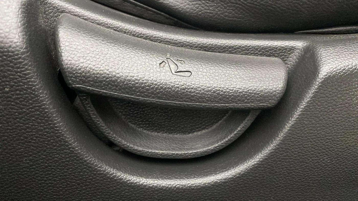2018 Hyundai Grand i10 SPORTZ 1.2 KAPPA VTVT, Petrol, Manual, 22,460 km, Driver Side Adjustment Panel