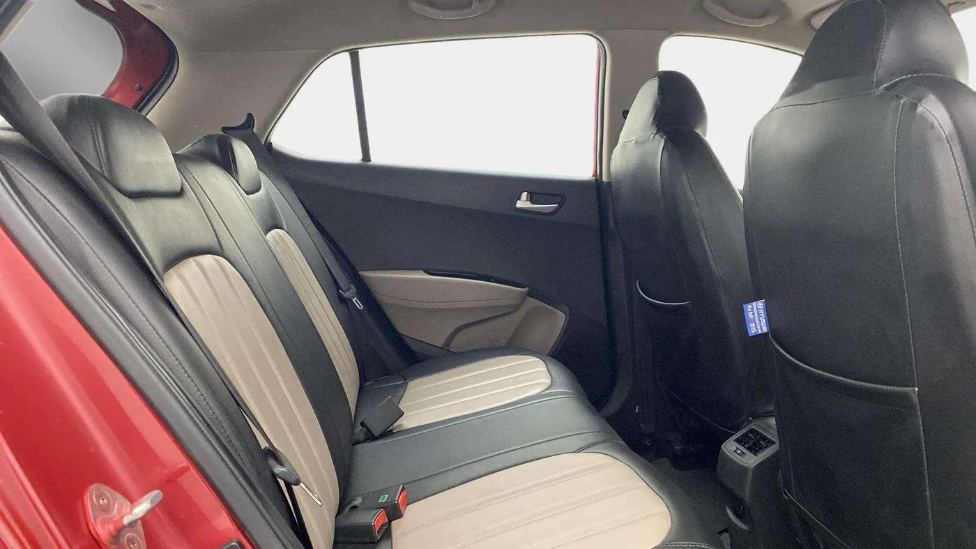 2018 Hyundai Grand i10 SPORTZ 1.2 KAPPA VTVT, Petrol, Manual, 22,460 km, Right Side Rear Door Cabin