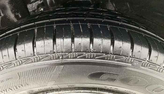 2015 Honda Amaze 1.2L I-VTEC S, Petrol, Manual, 32,022 km, Left Front Tyre Tread