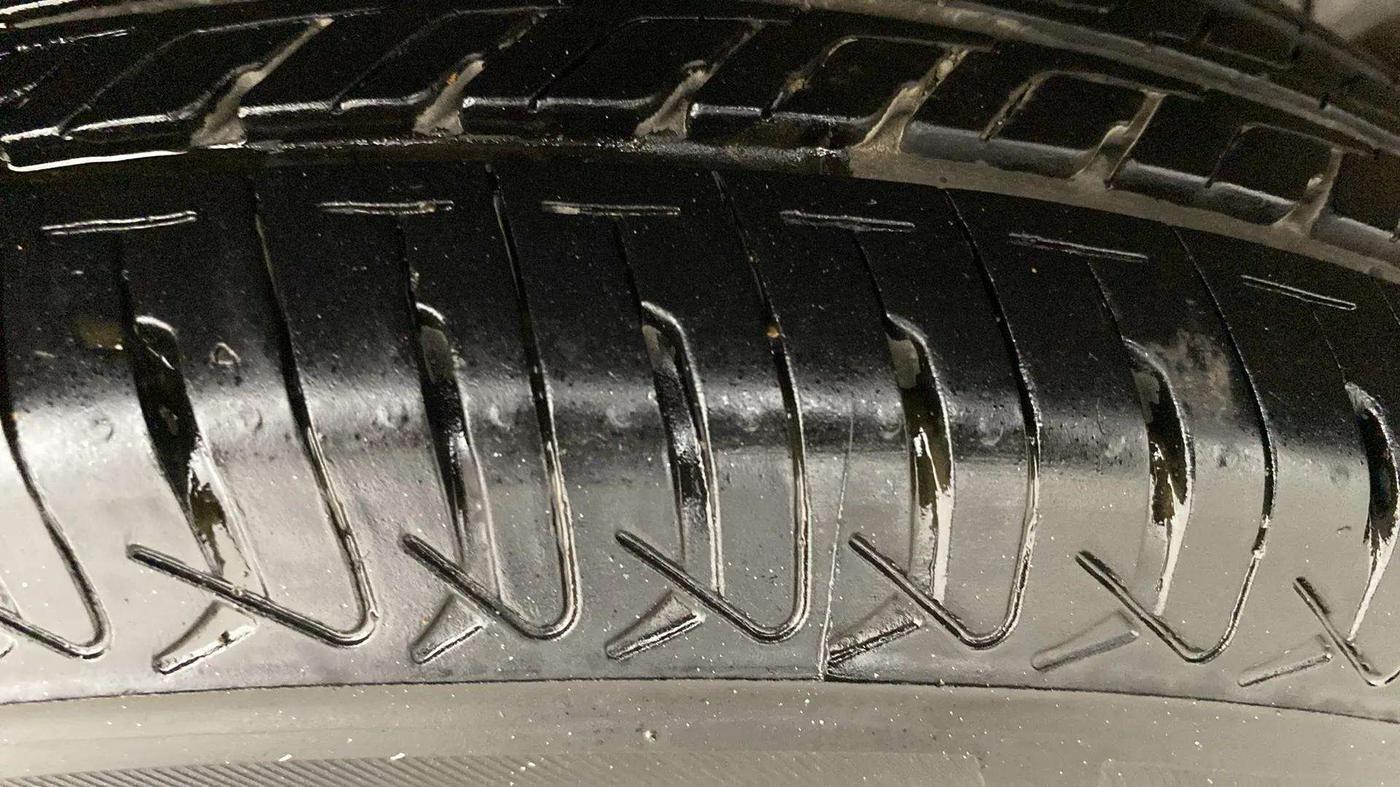 2019 Renault TRIBER RXZ, Petrol, Manual, 61,397 km, Right Front Tyre Tread