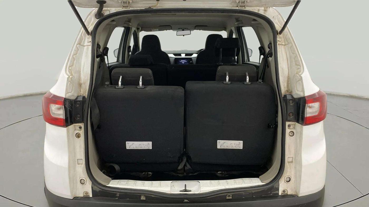 2019 Renault TRIBER RXZ, Petrol, Manual, 61,397 km, Boot Open Zoomed View