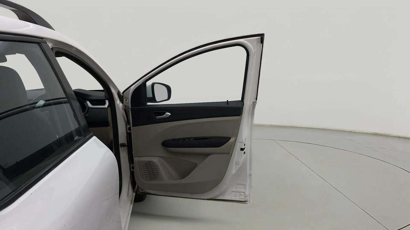 2019 Renault TRIBER RXZ, Petrol, Manual, 61,397 km, RHS Front Door