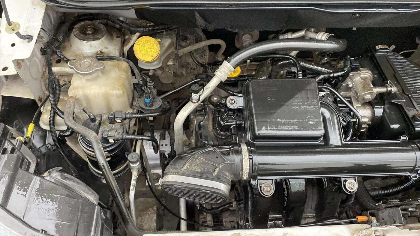 2019 Renault TRIBER RXZ, Petrol, Manual, 61,397 km, Engine View - Right