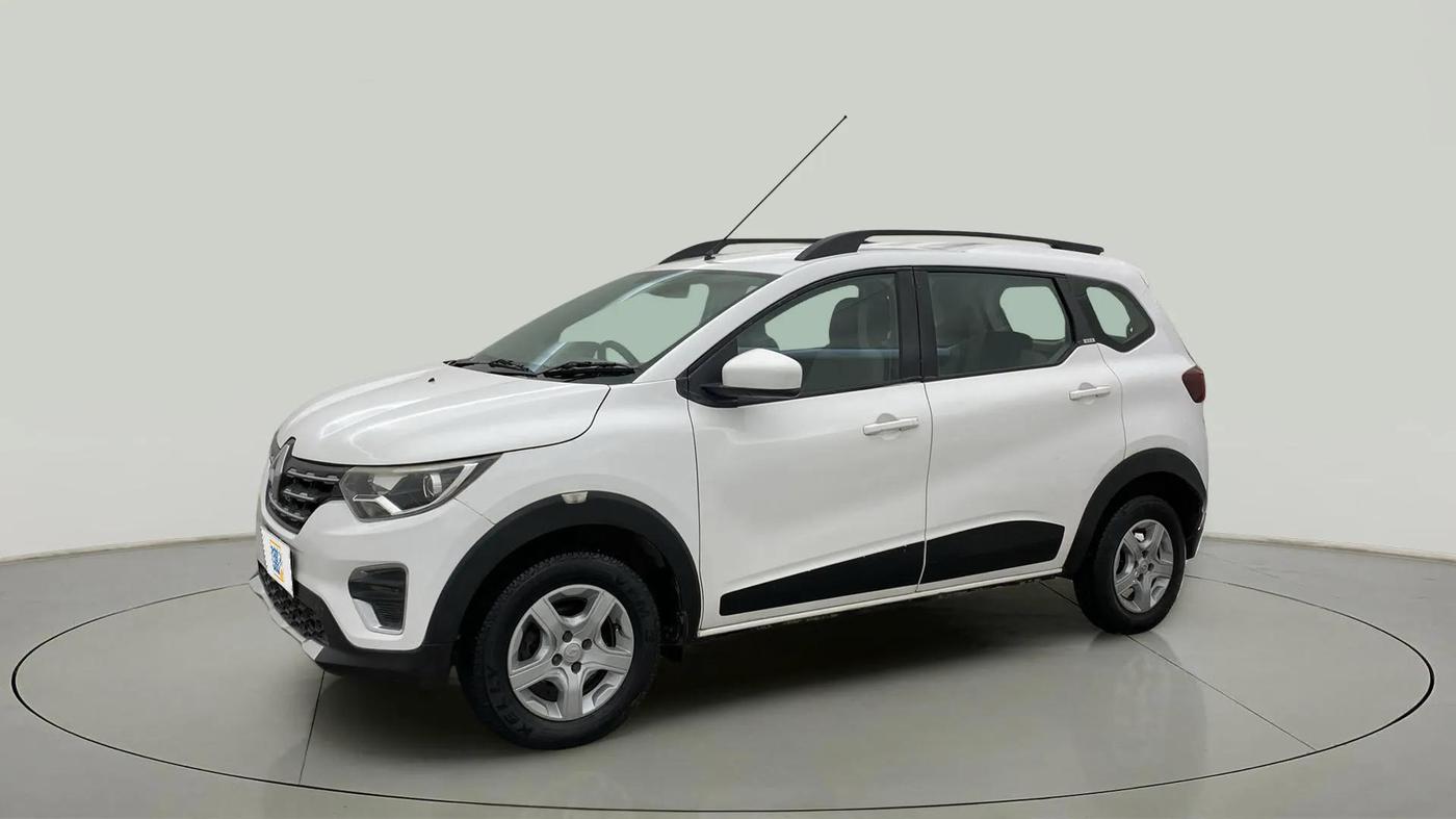 2019 Renault TRIBER RXZ, Petrol, Manual, 61,397 km, Left Front Diagonal