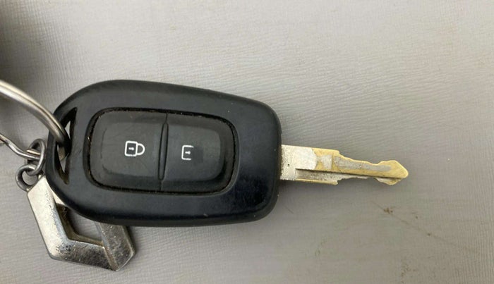 2020 Renault Kwid CLIMBER 1.0 AMT, Petrol, Automatic, 40,091 km, Key Close Up