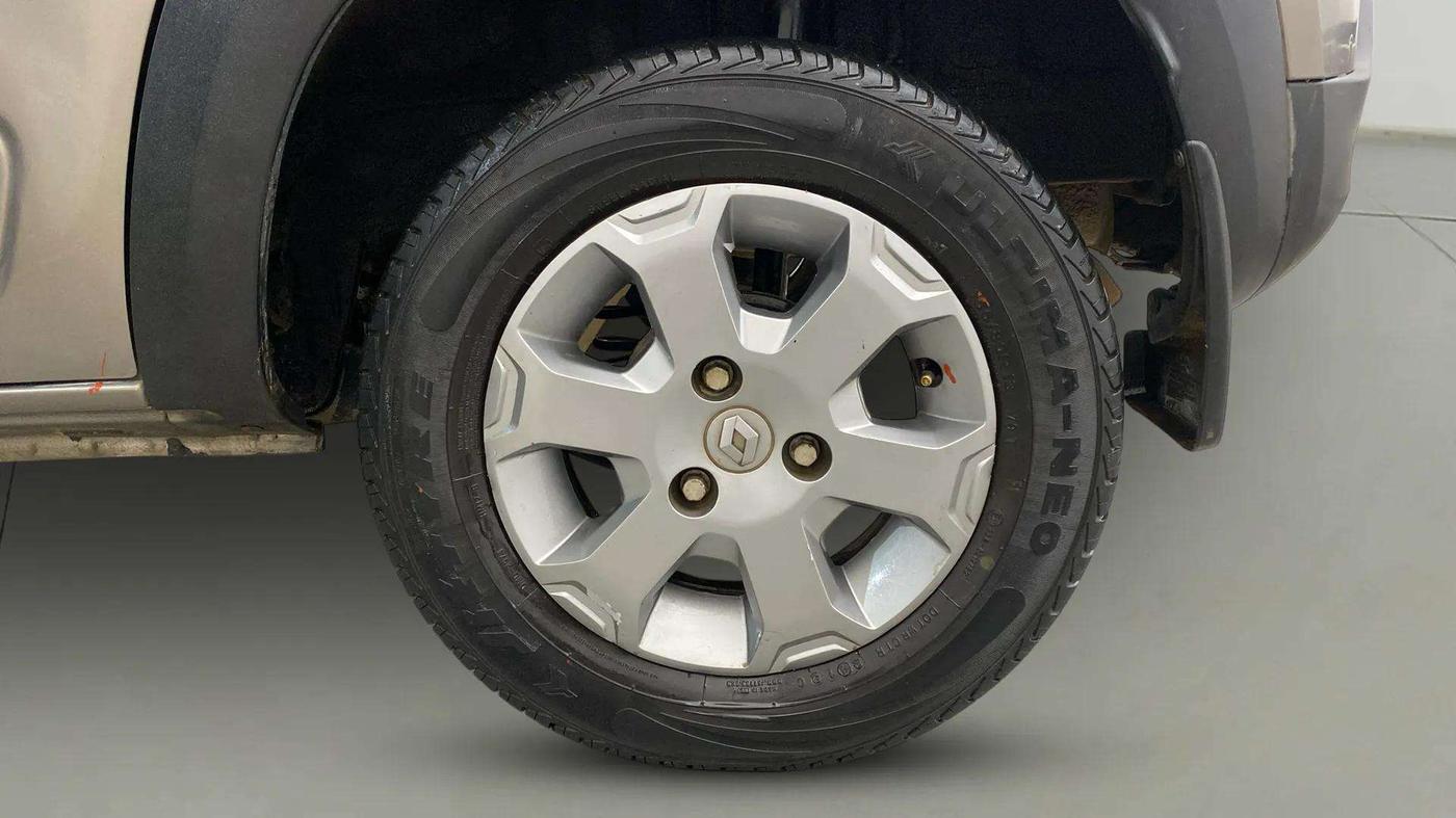 2020 Renault Kwid CLIMBER 1.0 AMT, Petrol, Automatic, 40,186 km, Left Rear Wheel